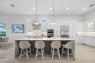 Building Photo - 6597 Caldecott Dr