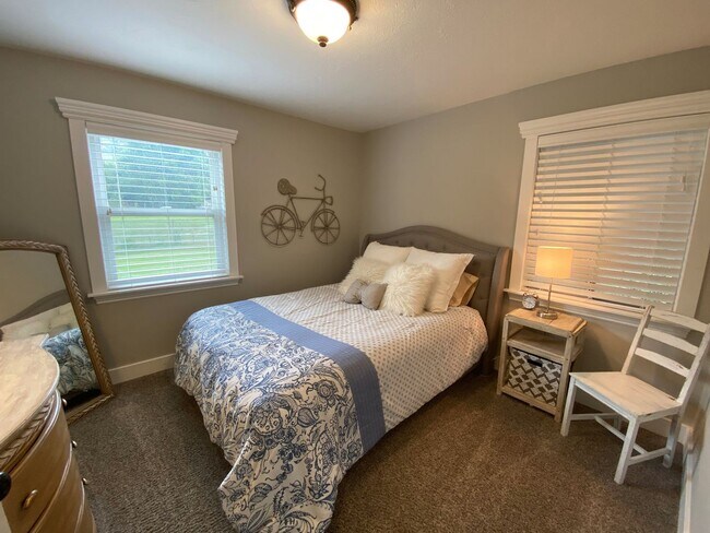 Foto del edificio - Beautiful Farmington Home