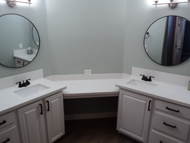 Building Photo - 575 Hagens Aly