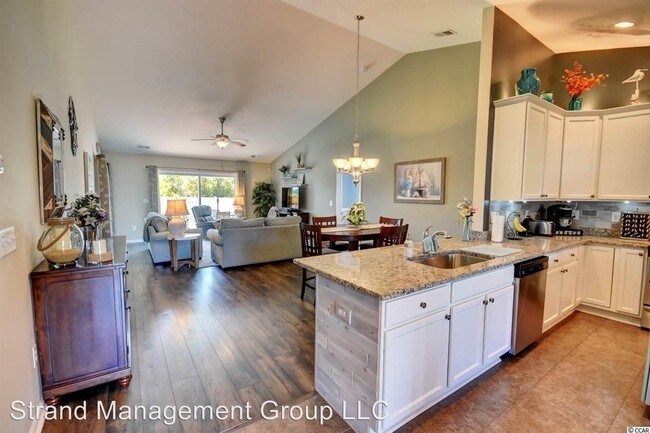 Building Photo - 3 br, 2 bath House - 661 Old Castle Loop