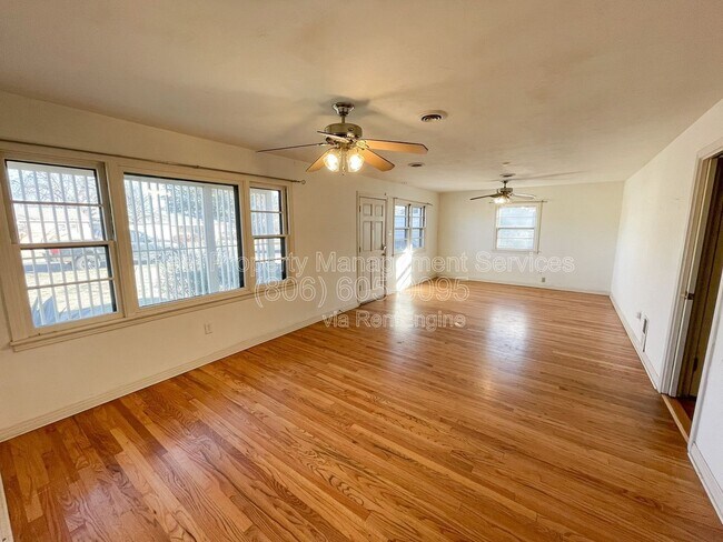 Foto del edificio - 3105 44th St