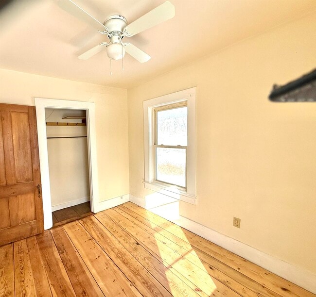 Building Photo - 383 Sanborn Rd