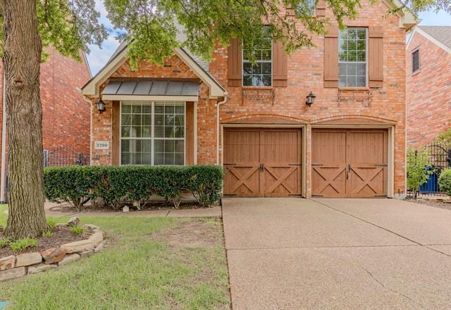 Building Photo - 2200 Stone Creek Dr