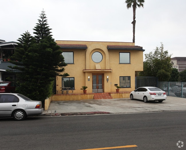 Building Photo - 1546 Cassil Pl