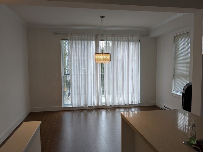 Photo du bâtiment - 2450-161A 161A St