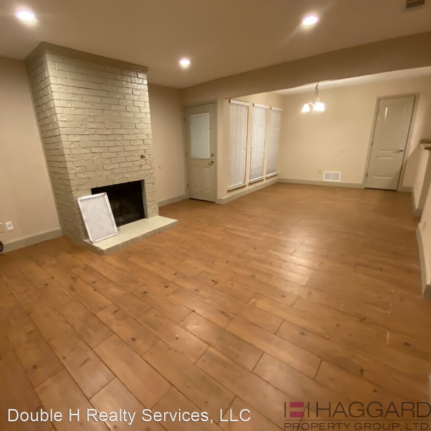 Primary Photo - 3 br, 2.5 bath House - 10151 Camelot