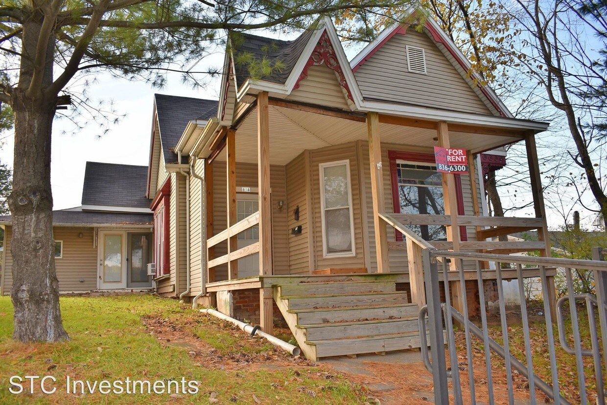 Primary Photo - 3 br, 1 bath House - 818 N. Lafayette