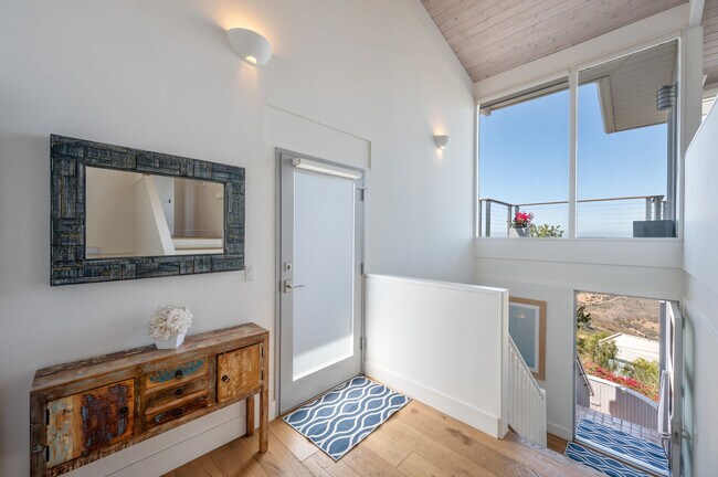 Foto del edificio - 21825 Castlewood Dr