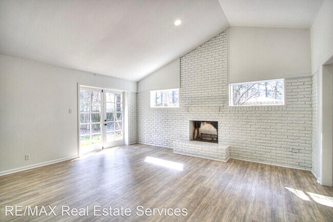 Foto del edificio - 3 br, 2 bath House - 823 Francais Dr