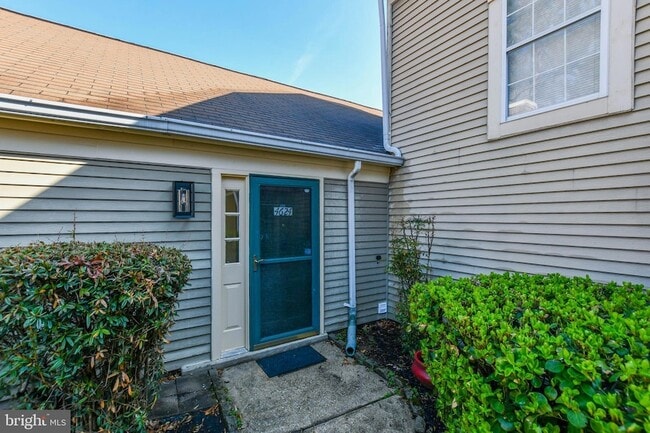 Building Photo - 4624 Governor Kent Ct