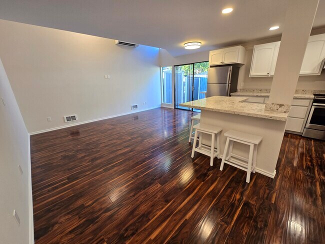 Building Photo - 12512 SE 42nd St