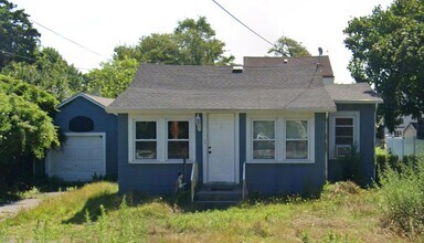 Building Photo - 59 Huguenot Dr