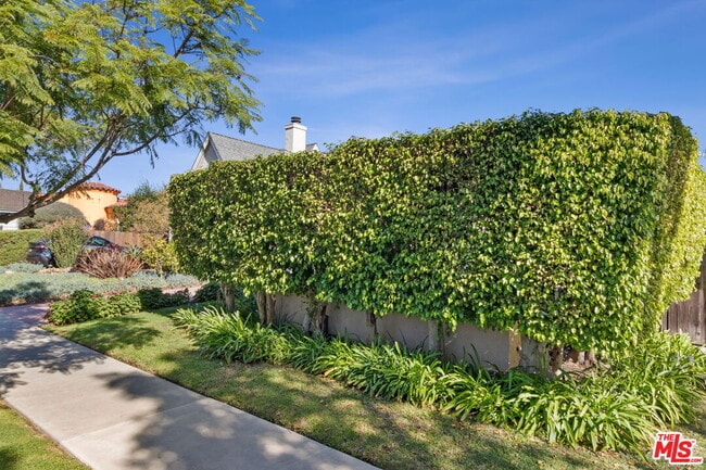 Building Photo - 2128 Camden Ave