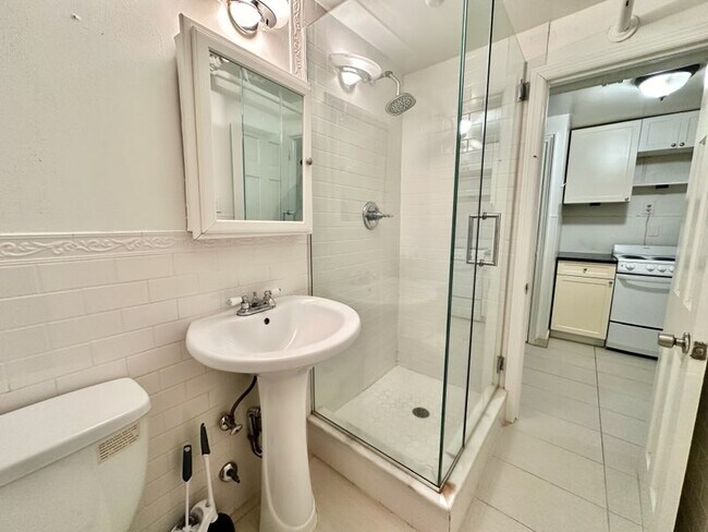 Foto del edificio - 2554 42nd St