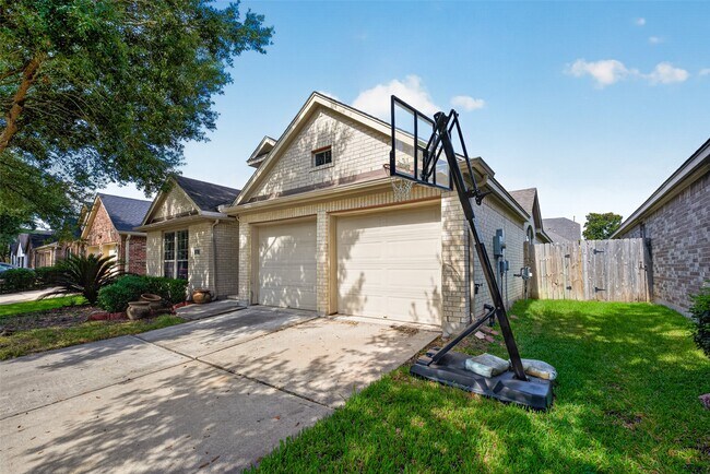 Foto del edificio - 2808 Arbor Brook Ln