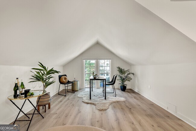 Foto del edificio - 901 Argonne Ave NE