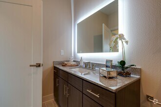 2BR , 2BA - Secondary Bathroom - The Mayfair