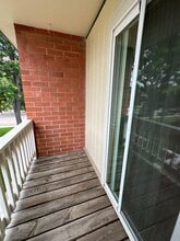 Interior Photo - Laguna Gardens