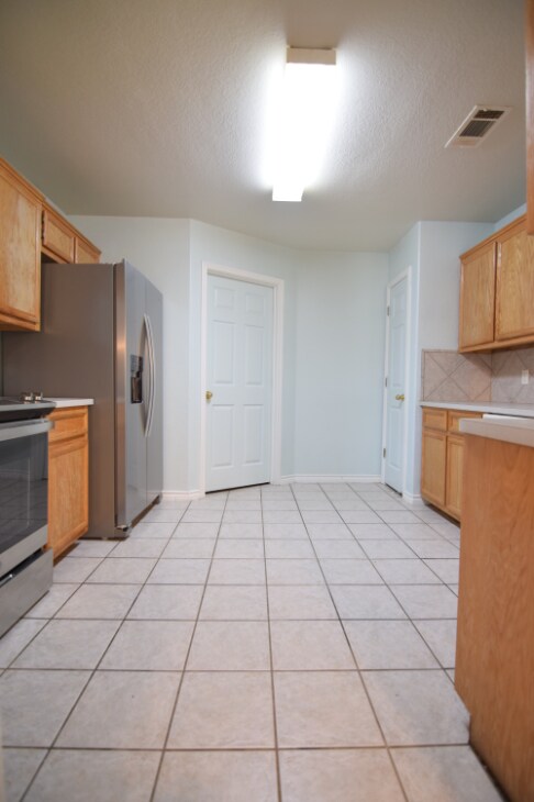 Building Photo - 6011 Lolly Loop