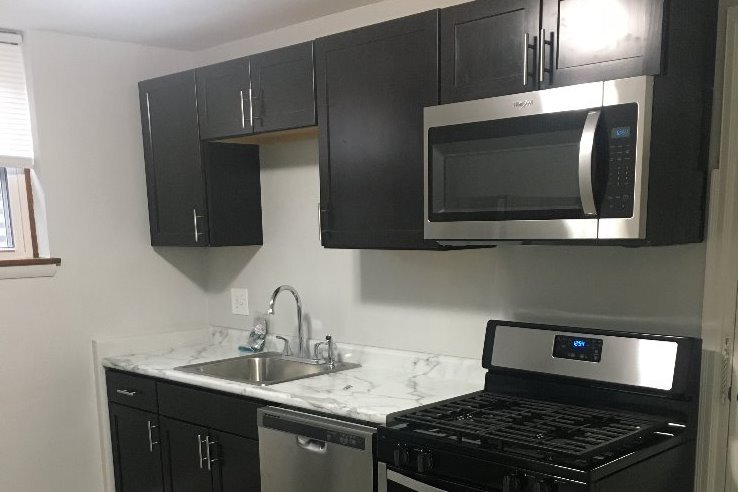 Primary Photo - 902 25th W St