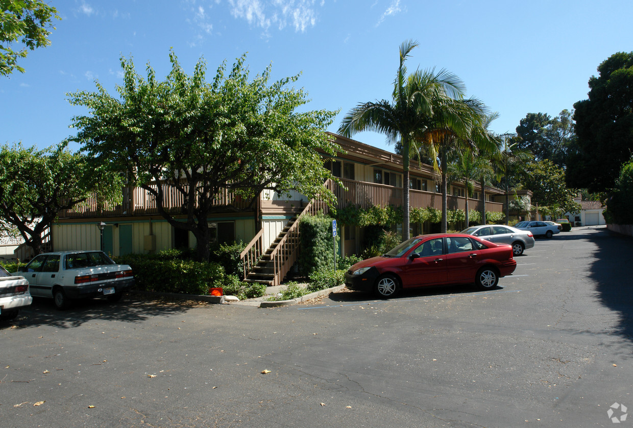 Building Photo - Sycamore Apartments