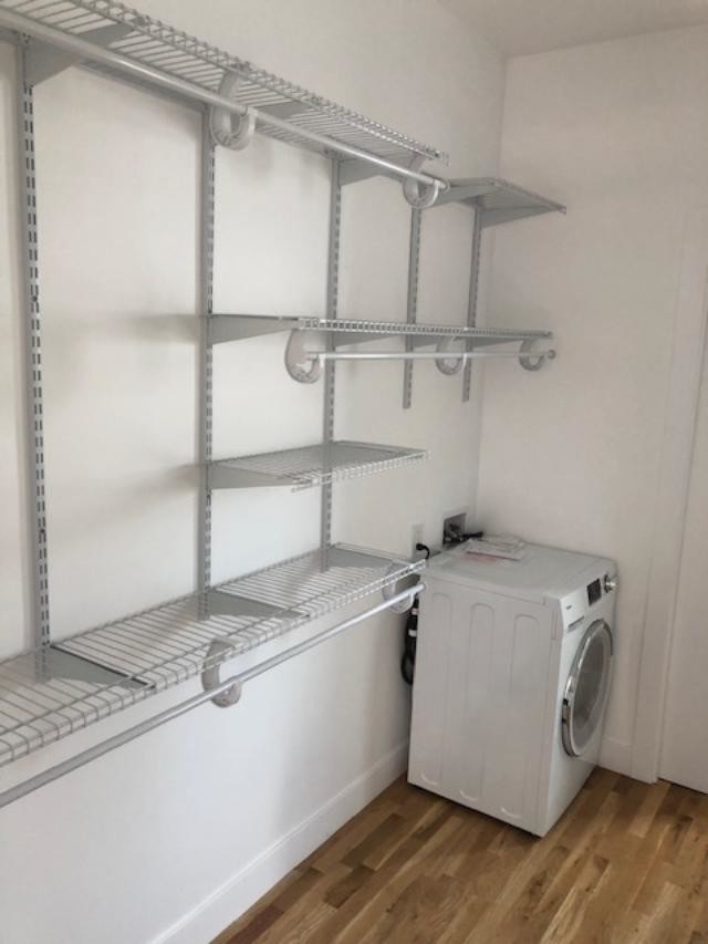 Washer/Dryer Unit. Buit-in Closet. - 1325 N Bush St