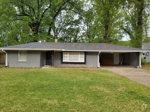 Building Photo - 4013 Graceland Dr