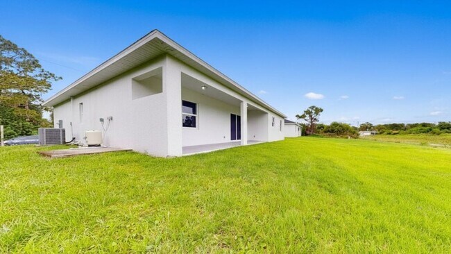 Foto del edificio - 6048 Stratton Rd