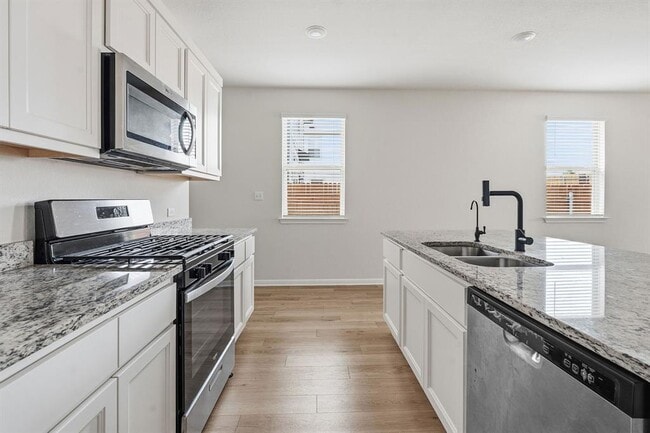 Building Photo - 323 Tolo Dr