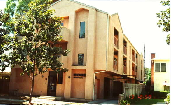 Primary Photo - 2065 Magnolia Ave