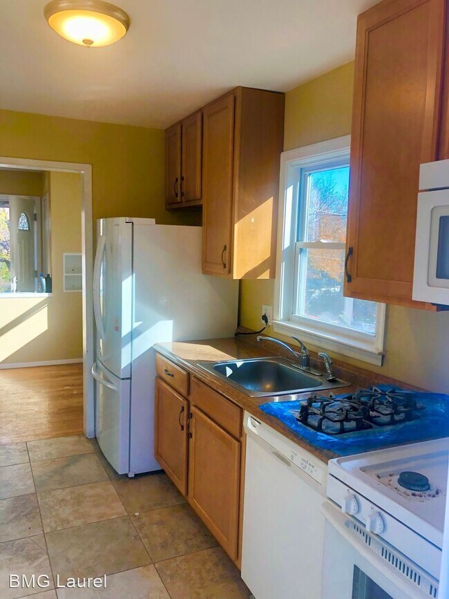 Building Photo - 3 br, 2 bath House - 1019 Maple Ave