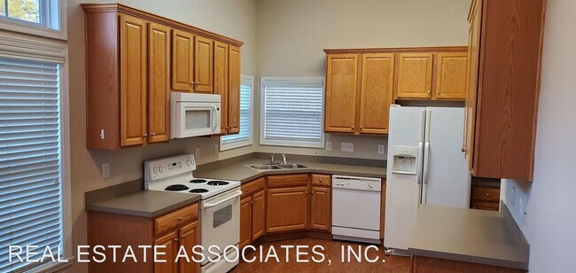 Foto del edificio - 3 br, 2.5 bath House - 8 Drye Lane