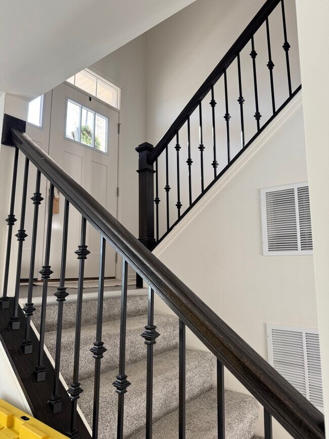 Foto del edificio - 1654 Bentz Way