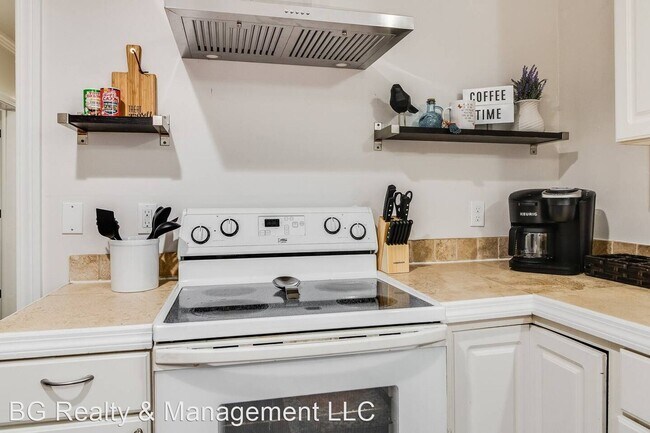 Foto del edificio - 3 br, 1 bath House - 417 Cleveland Street