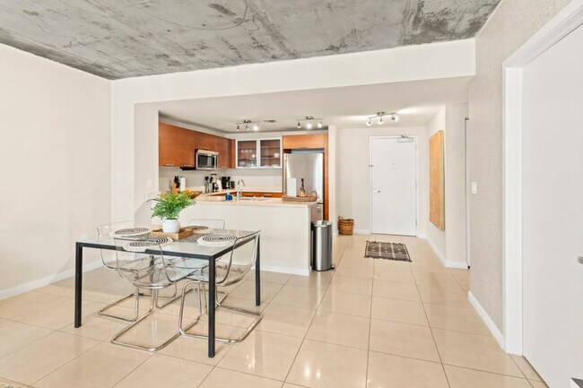 Foto del edificio - 3256 NE 1st Ave