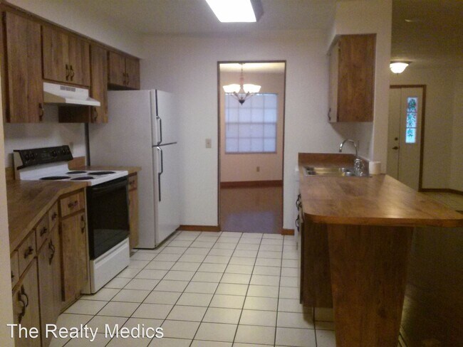 Building Photo - 3 br, 2 bath House - 1107 Mook St