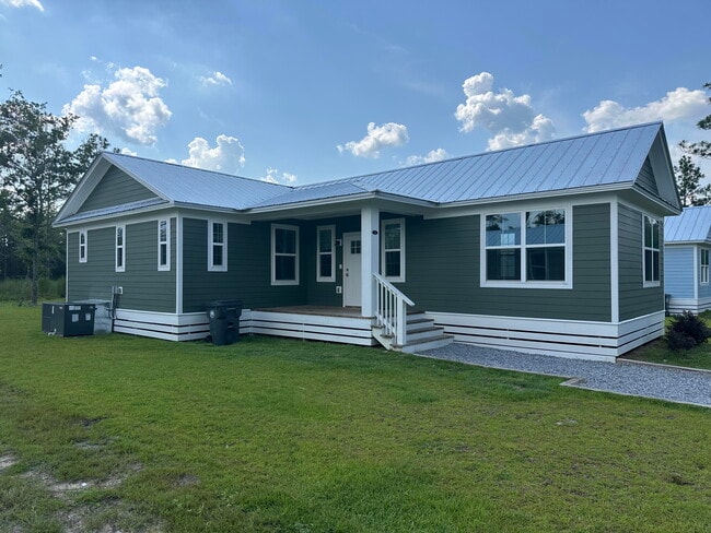 Building Photo - 534 N Raphael Rd
