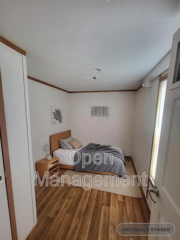 Foto del edificio - 3510 Bluegrass Park Dr