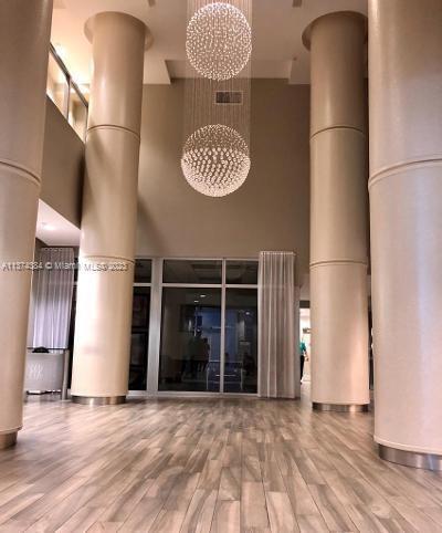 Building Photo - 1717 N Bayshore Dr