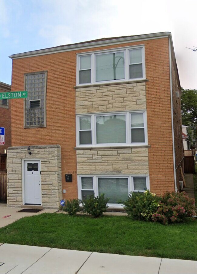Building Photo - 5737 Elston N Ave