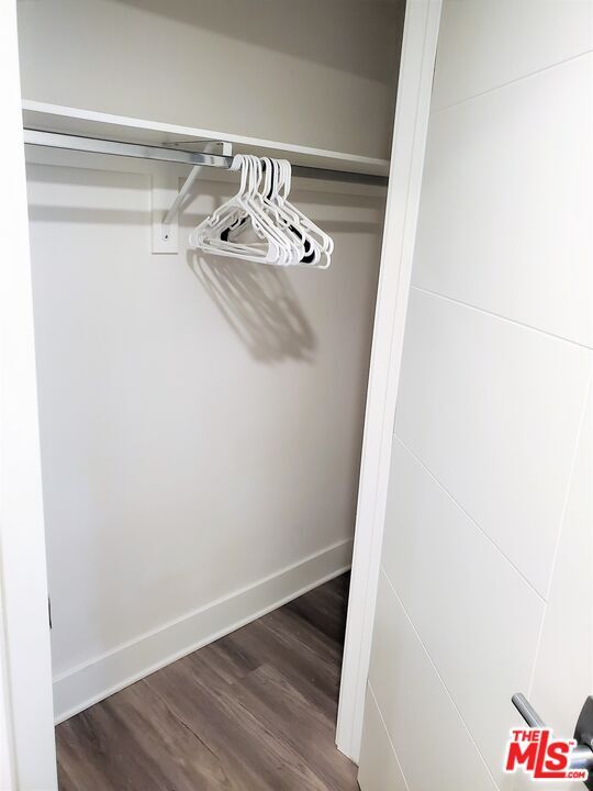 Foto del edificio - 5030 Rosewood Ave