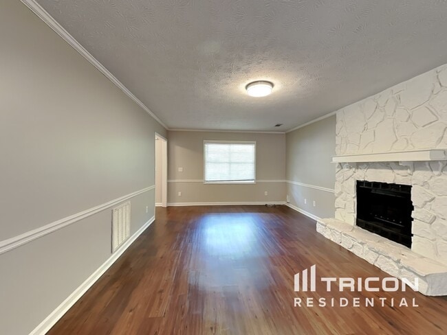 Foto del edificio - 1381 Providence Way