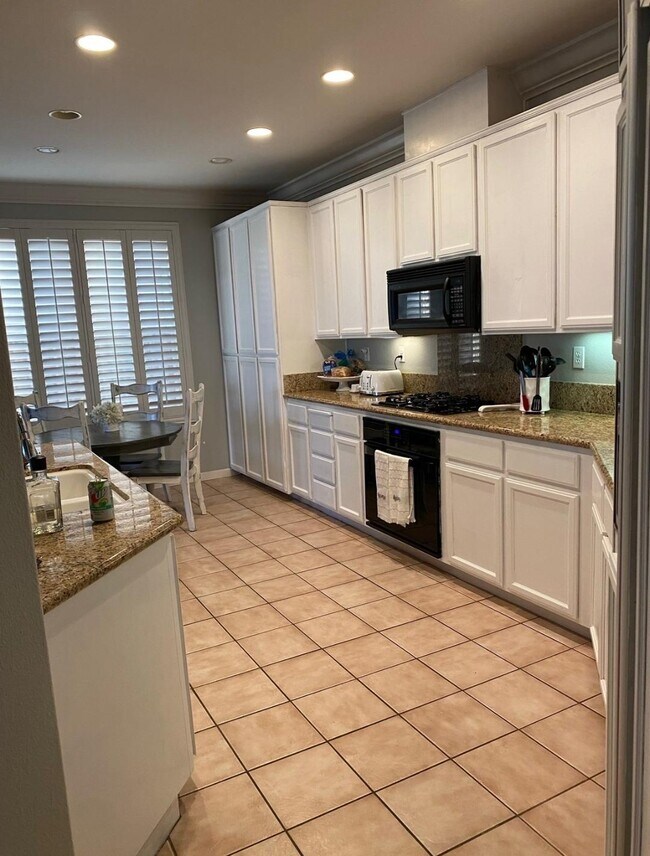 Foto del edificio - 108 Thelen Ct