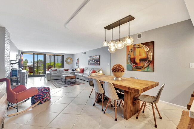 Foto del edificio - 3420 S Ocean Blvd