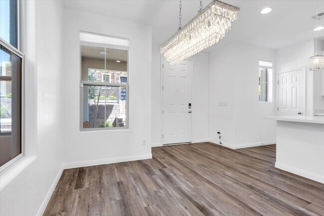 Foto del edificio - 11720 Emerald Lk Ave