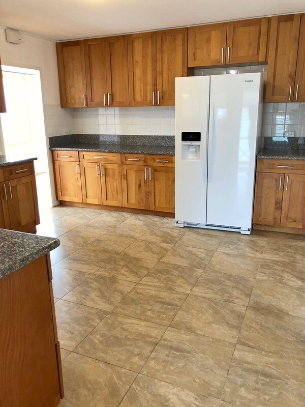 Foto del edificio - 413a Dayton Ln