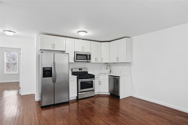 Foto del edificio - 725 Taylor Ave