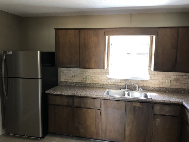 Foto del edificio - MOVE IN SPECIAL!!  3 Bed 1 Bath Home Avail...