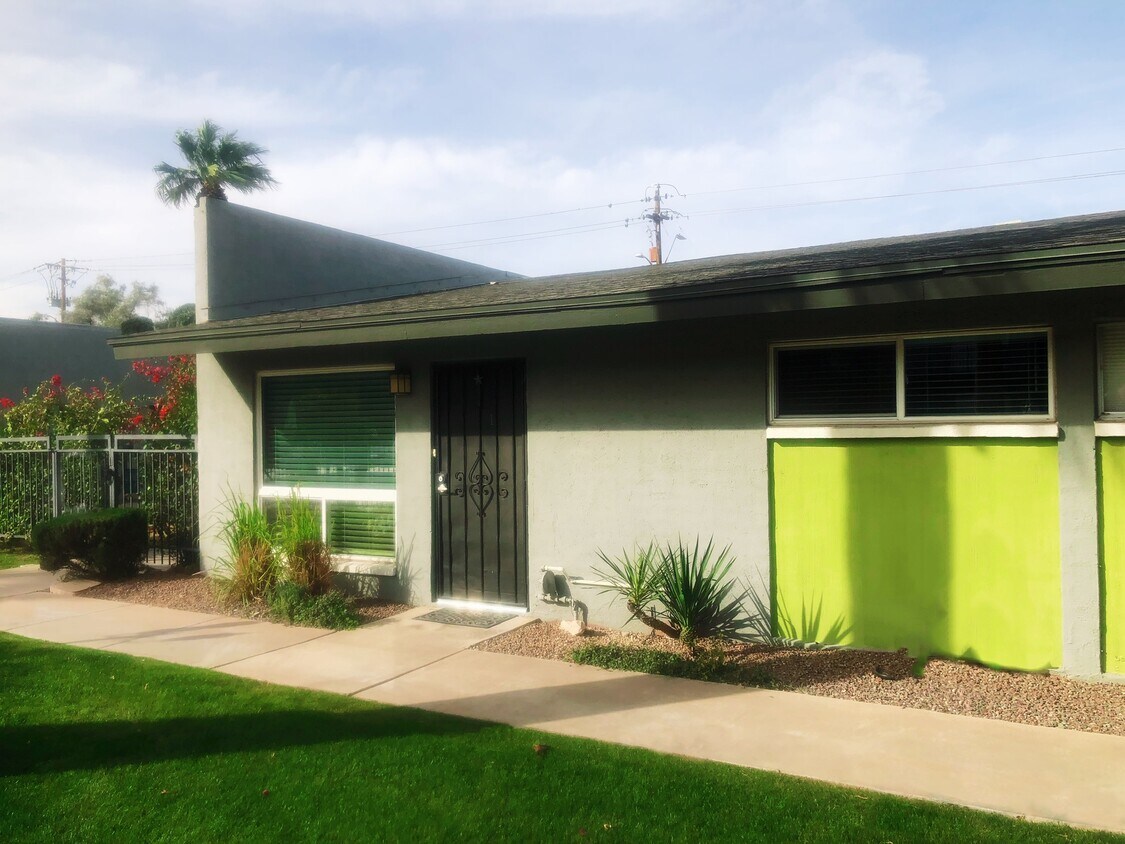 Foto principal - 7141 N 16th St