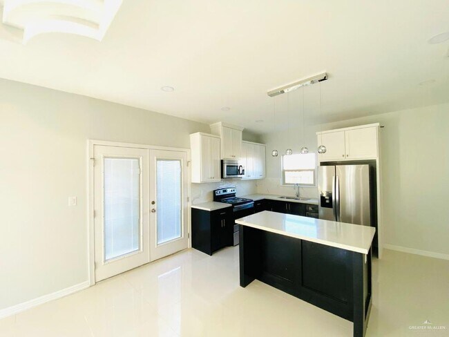 Foto del edificio - 208 W Rutherford Ave